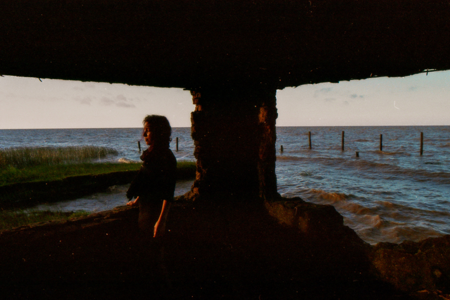 autorretrato en el rio 35mm por Marcia Filz