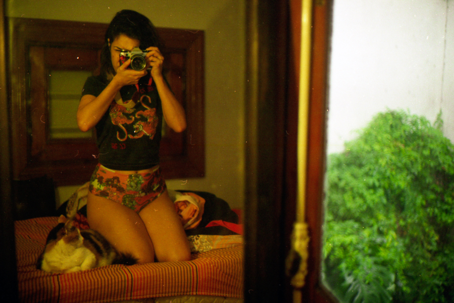 autorretrato con Paloma 35mm por Marcia Filz